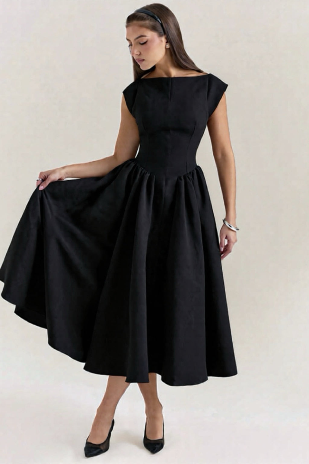 Elegant Backless Midi Dress with Cap Sleeves & Full Skirt