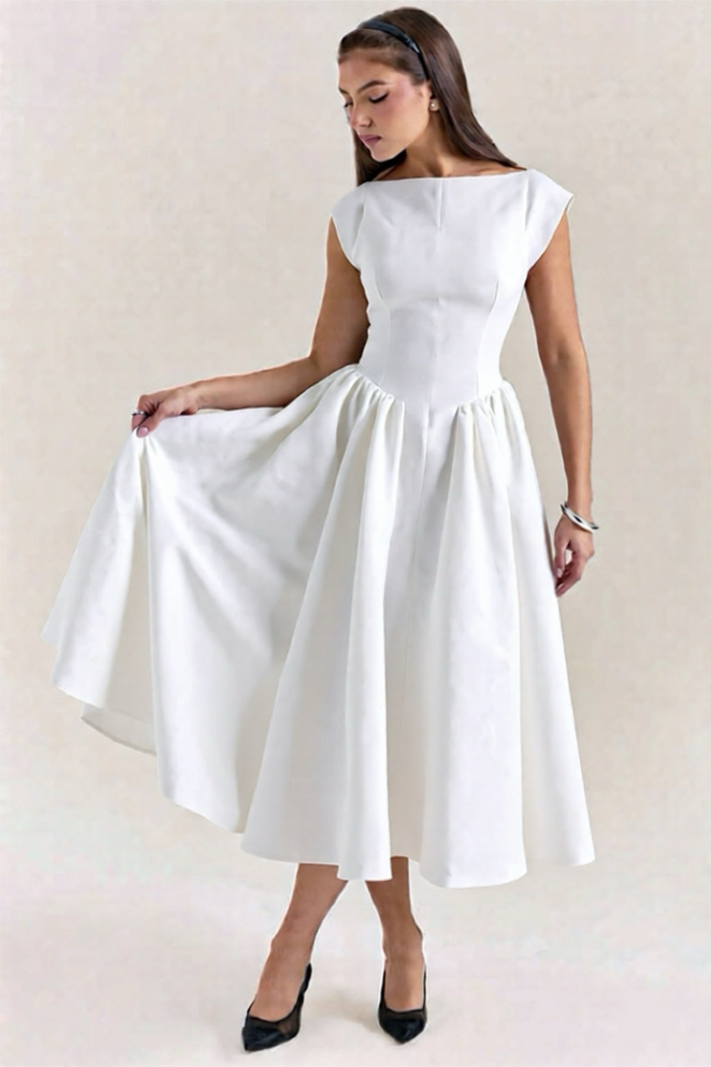 Elegant Backless Midi Dress with Cap Sleeves & Full Skirt