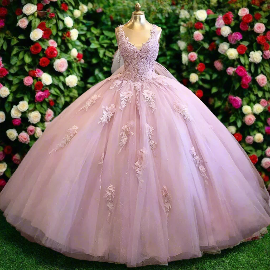 Scoop Neck Quinceanera Tulle & Lace Ball Gown