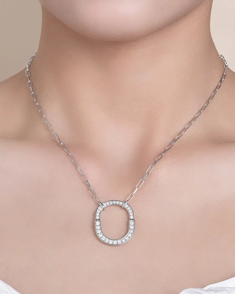 e8b05200-cac9-4eee-b718-673e3e0d9eef-Max